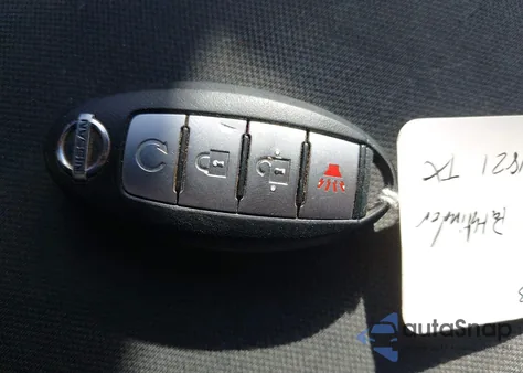 2017 Nissan Pathfinder Sv z USA, uszkodzony, nr VIN 5N1DR2MN3HC631498